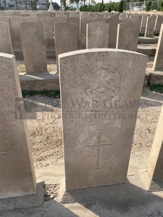 BAGHDAD (NORTH GATE) WAR CEMETERY - ROYTHORNE, R